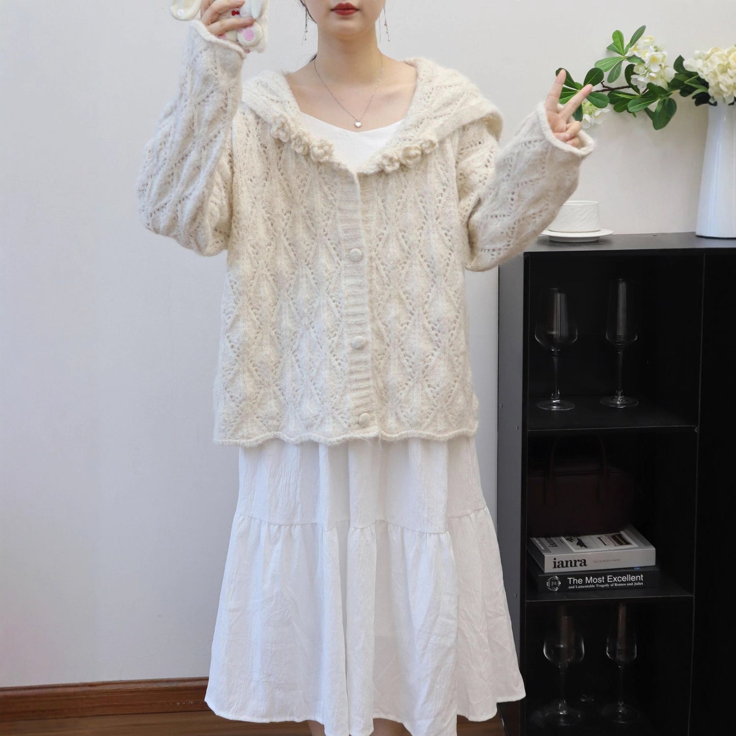 Hollow-out Three-dimensional Flower Collar Knit Cardigan Version Loose Soft Sweater Jacket for Women
